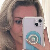 Уитни Рене Голи